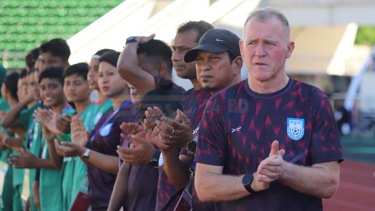 দক্ষিণ কোরিয়ার বিপক্ষেও আক্রমণাত্মক পরিকল্পনায় অনড় কোচ পিটার বাটলার