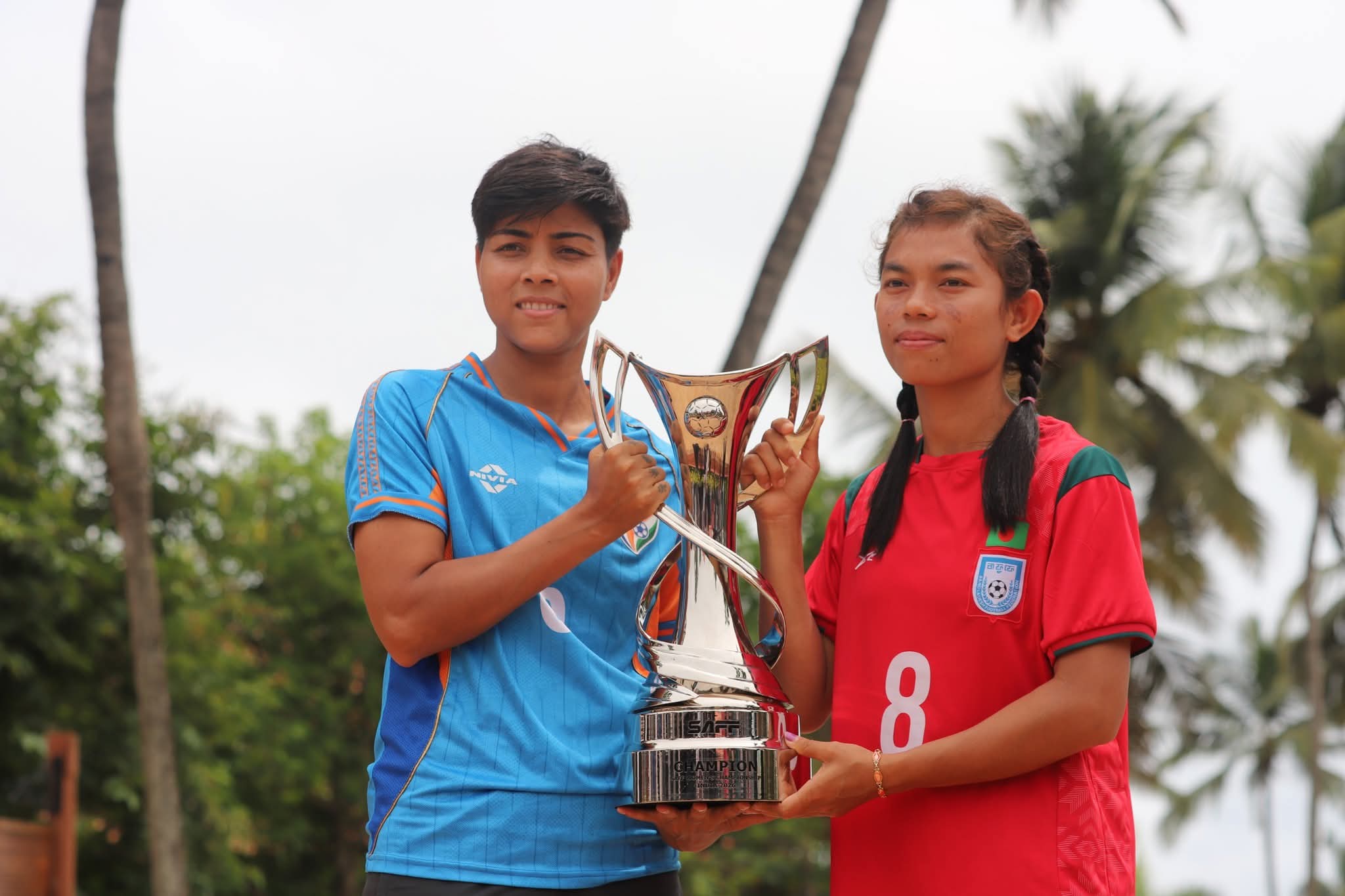 মুকুট রক্ষার যুদ্ধে কাল মাঠে নামছে বাংলাদেশ নারী ফুটবল দল।